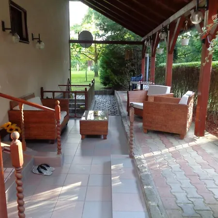 Appartement Lake House Green Garden Balatonakarattya